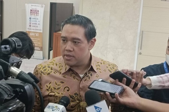 Anggota Komisi I DPR RI Dave Laksono di Kompleks Parlemen Senayan, Kamis (8/9). Foto: Zamachsyari/kumparan