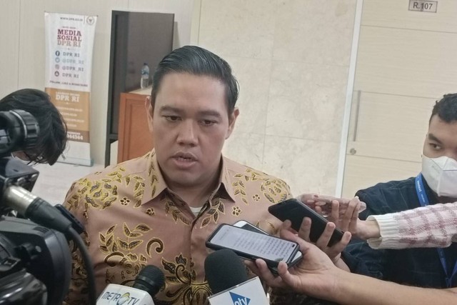 Wakil Ketua Komisi I DPR RI Dave Laksono di Kompleks Parlemen Senayan, Kamis (8/9). Foto: Zamachsyari/kumparan