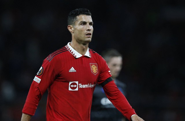 Reaksi Cristiano Ronaldo dari Manchester United di akhir babak pertama saat pertandingan di Old Trafford, Manchester, Inggris, Kamis (8/9/2022). Foto: Craig Brough/Reuters