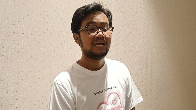 Yudha Keling di Konferensi Pers Serial Menggapai Ikatan Cinta, INews Tower, di Kebon Sirih, Jakarta Pusat, Jumat (9/9).
 Foto: Giovanni/kumparan