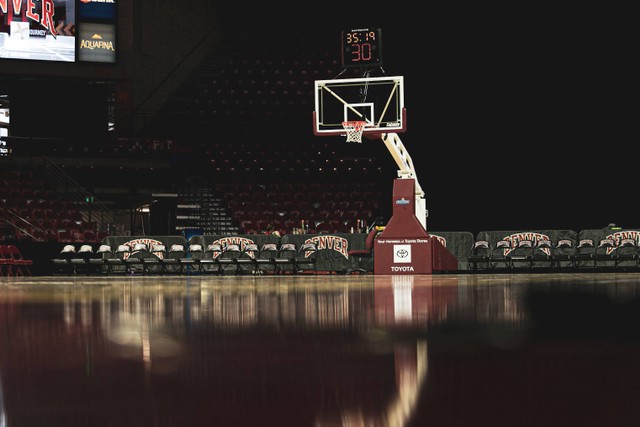 Rute ke DBL Arena Surabaya, foto unplash, LOGAN WEAVER | @LGNWVR