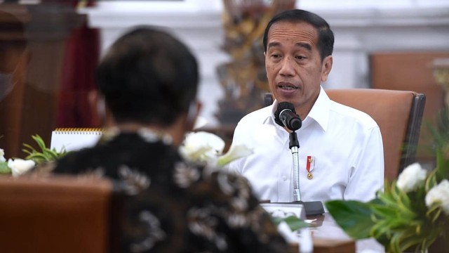 Presiden Jokowi pada Ratas Mengenai Kebijakan Visa on Arrival, Istana Merdeka, Jumat (9/9/2022). Foto: Lukas/Biro Pers Sekretariat Presiden