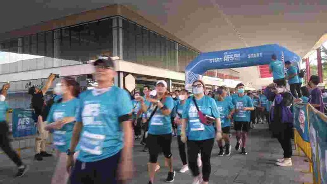 Ratusan peserta AFS FUN RUN 2022 di Qbig BSD City, Tangerang, Minggu (11/9/2022). Foto: Dok. Istimewa