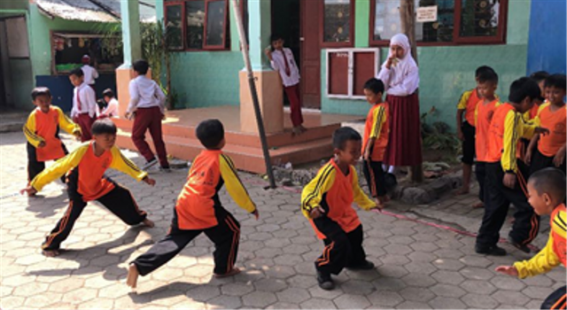 Pengenalan permainan tradisional Gobak Sodor. Foto: kegiatan pmm