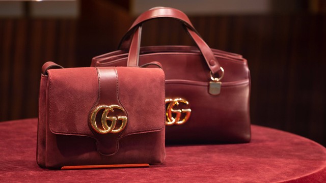 Ilustrasi tas Gucci Viva Magenta. Foto: Papin Lab/Shutterstock