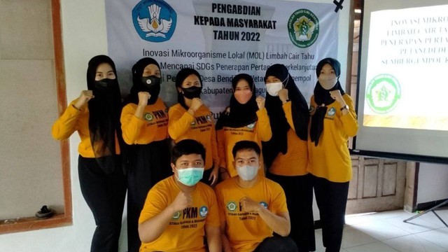 Dokumentasi kegiatan oleh Tim Pengabdian Kepada Masyarakat dengan warga Desa Bendiljati Wetan Kecamatan Sumbergempol Kabupaten Tulungagung Jawa Timur (19/12/2021)