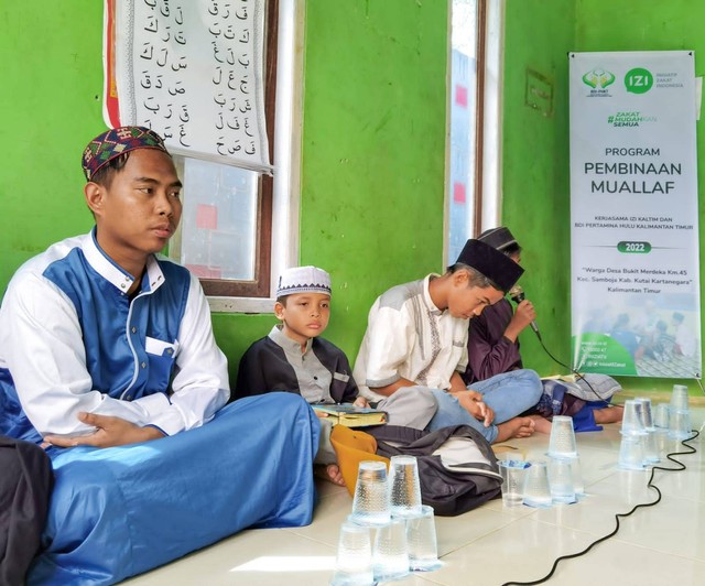 Bina Mualaf Untuk Warga Samboja Sinergi BDI Pertamina Hulu Kaltim - IZI Kaltim