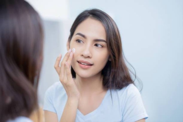 Ilustrasi urutan skincare remaja (Sumber: Pexels)