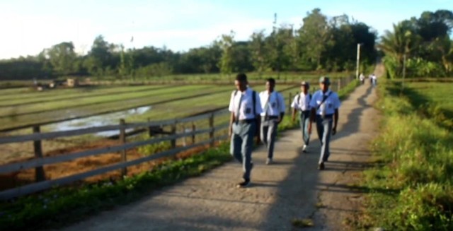 Kondisi SMAN 8 Raja Ampat: Gedung Sekolah Retak dan Minim Fasilitas ...