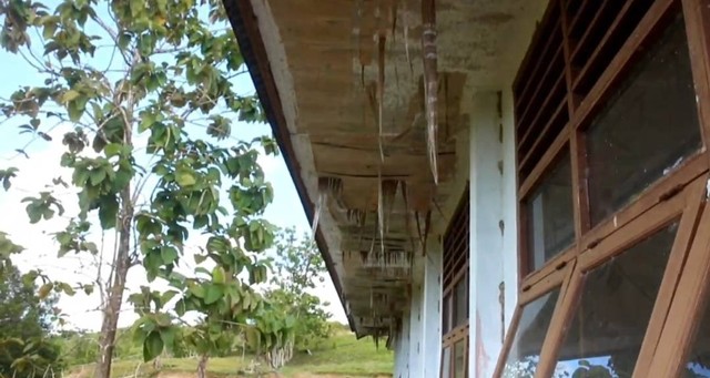 Kondisi SMAN 8 Raja Ampat: Gedung Sekolah Retak dan Minim Fasilitas ...