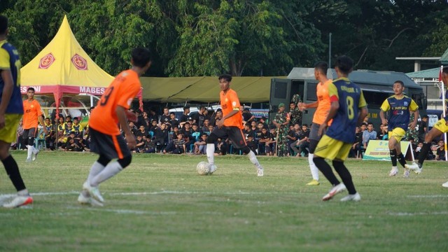 Tim Ponpes Al Azhar menjadi perwakilan Kodam IM Aceh ke putaran nasional turnamen Piala KSAD Liga Santri PSSI 2022. Foto: Dok. Kodam IM