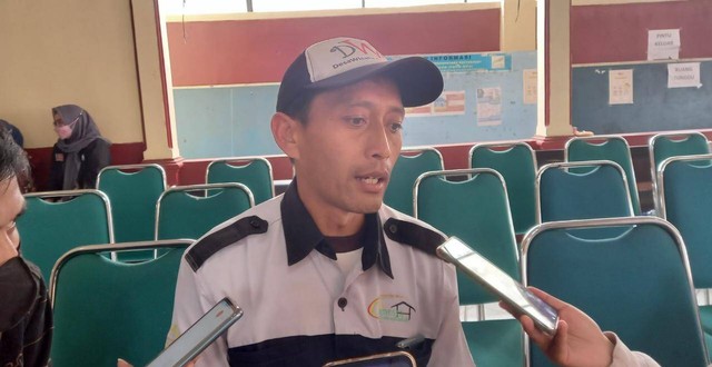 Petani apel dan Wakil Ketua Unit Pertanian Desa Gubugklakah, Kecamatan Poncokusumo, Kabupaten Malang, Harianto. Foto/Aisyah Nawangsari