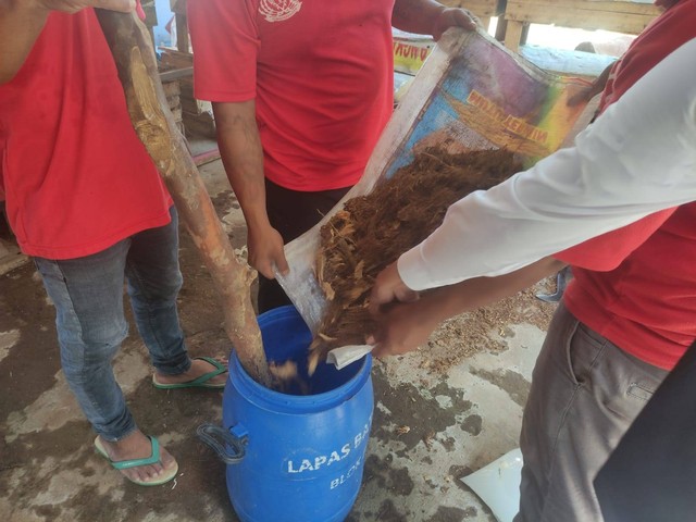http://lapasbatang.kemenkumham.go.id/berita-utama/lapas-batang-kanwil-kemenkumham-jateng-praktek-pembuatan-pupuk-cair