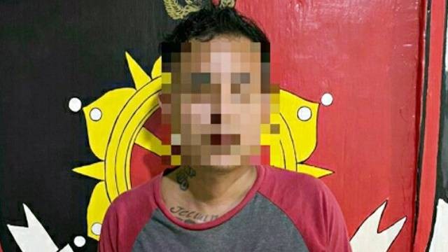 JS ((25) salah satu pelaku penganiayaan terhadap pegawai honorer di pos Jembatan Timbang, Kota Bitung, berhasil ditangkap tim Resmob Polres Bitung. 