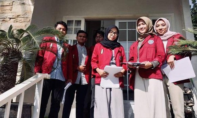 Kegiatan penelitian dosen dan mahasiswa Psikologi UM Bandung di Cisanggarung (Dok Promosi & PMB UM Bandung)