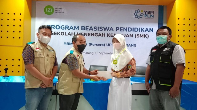 Program Beasiswa SMK YBM PLN (Persero) UP3 Semarang-IZI Jateng