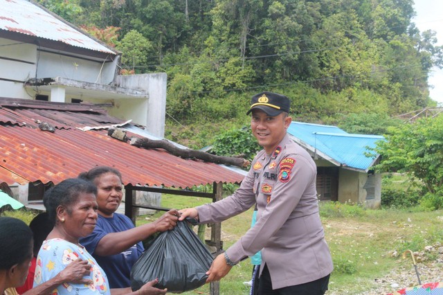 Kapolsek Aifat Ipda I Putu Ajustya Sandivtha