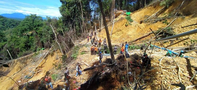 Lokasi longsor maut di kawasan pertambangan emas liar di Bengkayang. Foto: Dok Hi!Pontianak