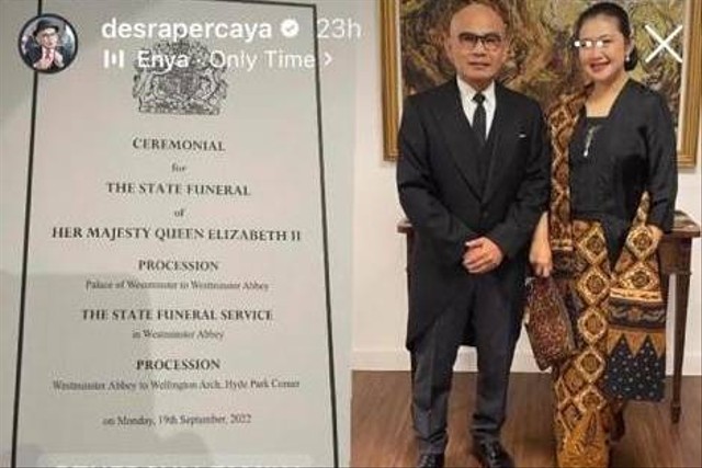 Desra Percaya, Duta Besar RI untuk Inggris Raya bersama sang istri menghadiri prosesi pemakaman Ratu Elizabeth II.
Foto: Instagram/@desrapercaya