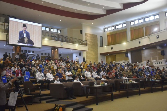 Universitas Diponegoro (Undip) Semarang menggelar seminar nasional pembangunan pesisir berkelanjutan pada Selasa (20/9).  Foto: Dok. Istimewa