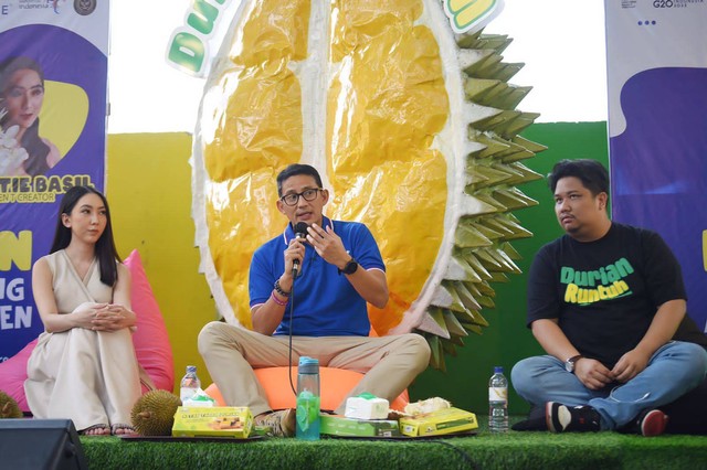 Menparekraf Sandiaga Uno menghadiri pertemuan bersama milenial dan memberikan kiat jitu jadi konten kreator handal pada pelatihan pembuatan konten di Pekanbaru, Riau, Rabu (21/9). Foto: Dok. Istimewa