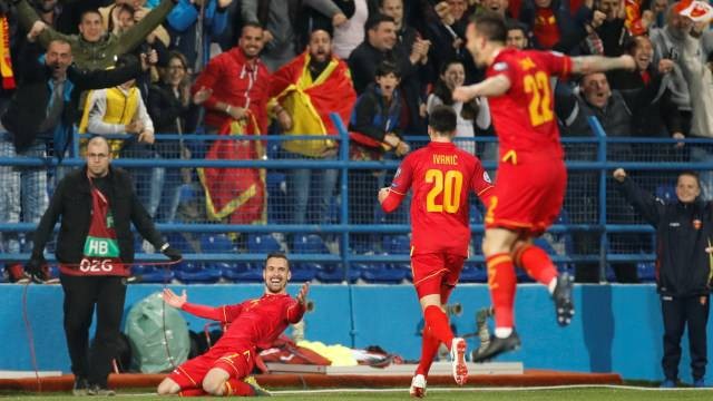 Marko Vesovic merayakan gol ke gawang Inggris. Foto: Reuters/Carl Recine