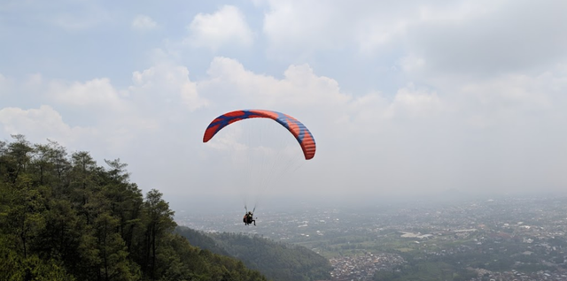 Paralayang Batu: Lokasi dan Harga Tiket Masuknya 2022, google street view paralayang Batu Malang