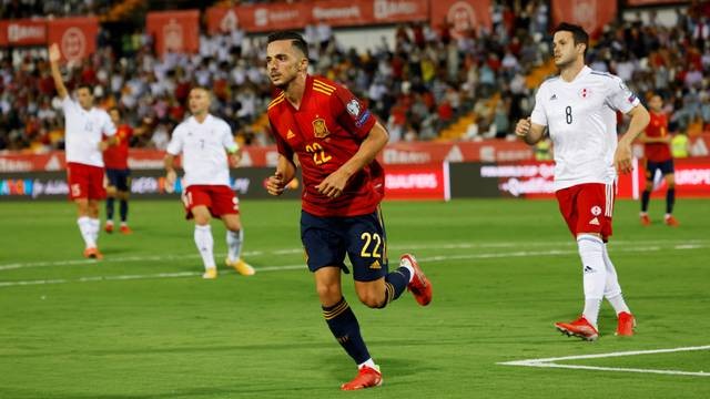 Selebrasi pemain Spanyol Pablo Sarabia saat kualifikasi Piala Dunia antara Spanyol vs Georgia di Estadio Nuevo Vivero, Badajoz. Foto: Marcelo Del Pozo/Reuters