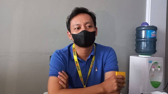 Manager Customer Service Maxim Lampung, Andre Antoro. | Foto: Sinta Yuliana/Lampung Geh