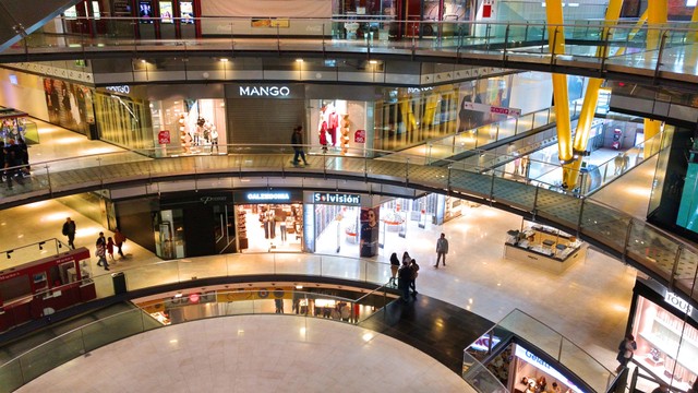 Ilustrasi Daftar Mall di Tangerang, Foto: Unsplash/WeLoveBarcelona.de
