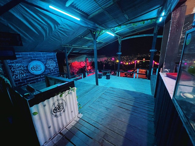 Menikmati Ngopi dan Nongkrong ala Puncak di Sobat Kopi, Bandar Lampung (3)