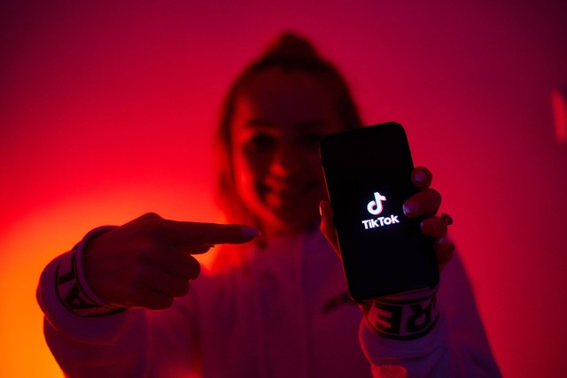 Ilustrasi TikTok. Foto: Shutterstock