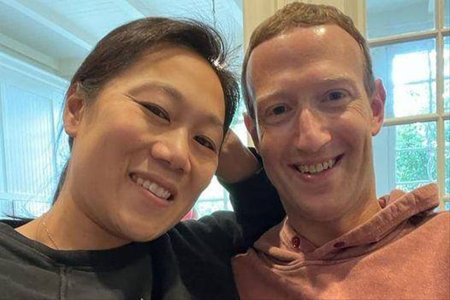 Mark Zuckerberg umumkan kehamilan ketiga istrinya. Foto: Facebook/Mark Zuckerberg