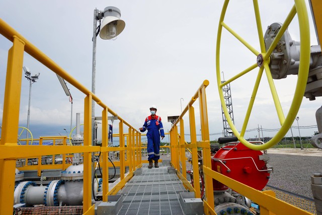 Proyek Pengembangan Lapangan Unitisasi Gas Jambaran-Tiung Biru yang berada di Desa Bandungrejo, Ngasem, Bojonegoro, Jawa Timur berhasil lakukan pengaliran gas perdana atau Gas On Stream (GoS), Selasa (20/9/2022). Foto: Dok. SKK Migas