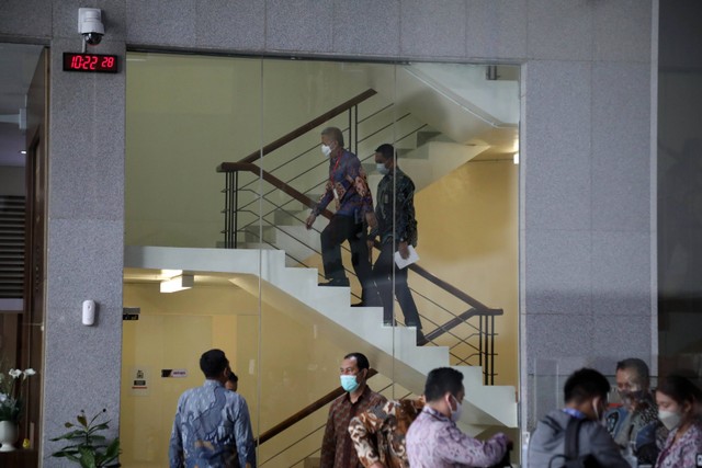 Hakim Agung Sudrajad Dimyati tiba di gedung KPK, Jakarta, Jumat (23/9/2022). Foto: Aditia Noviansyah/kumparan