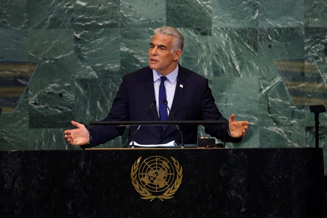 Perdana Menteri Israel Yair Lapid berpidato di Sesi ke-77 Majelis Umum PBB di Markas Besar PBB di New York City, AS. Foto: Mike Segar/REUTERS