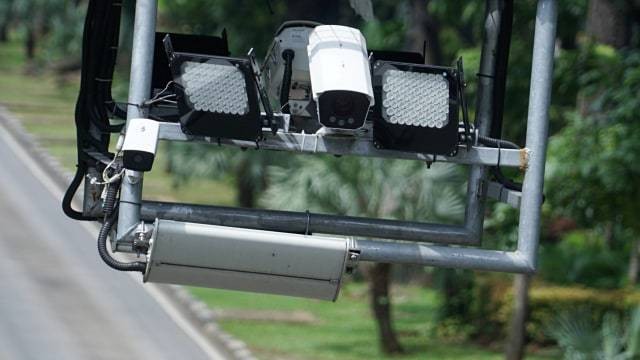 Ilustrasi kamera pemantau untuk penerapan tilang elektronik atau Electronic Traffic Law Enforcement (ETLE). Foto: Helmi Afandi Abdullah/kumparan