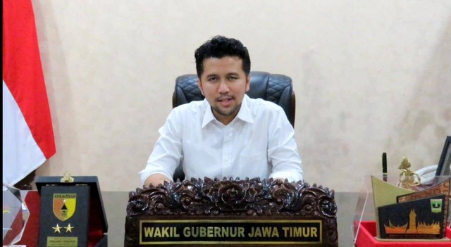 Emil Dardak menyambut maba Umsida secara daring (Sumber Istimewa)