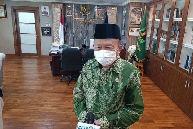 Arsul Sani di Ruang Pimpinan MPR RI, Jakarta, Senin (25/9). Foto: Zamachsyari/kumparan