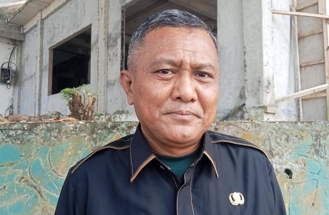 Kepala Dinas Pariwisata Kota Ternate, Rustam P. Mahli. Foto: Sansul Sardi/cermat