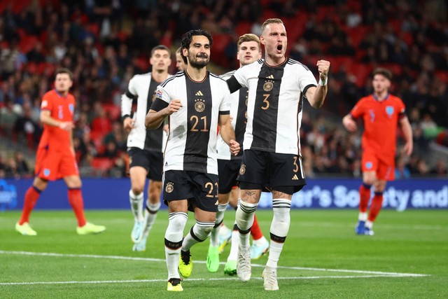 Selebrasi pemain Timnas Jerman Ilkay Gundogan usai mencetak gol ke gawang Timnas Inggris pada pertandingan Grup C UEFA Nations League di Stadion Wembley, London, Inggris. Foto: Hannah McKay/REUTERS
