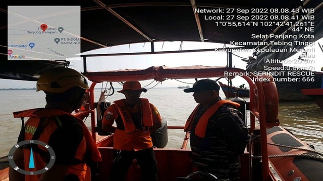 Proses pencarian ABK KLM Cahaya Indah di Kepulauan Meranti, Riau, (Dok. SAR)