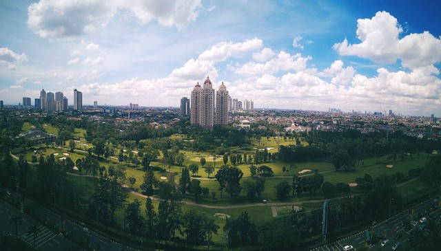 Jakarta merupakan pusat perekonomian Indonesia sekaligus salah satu pusat bisnis terbesar di dunia. | Foto: Unsplash/Ivy Aralia Nizar