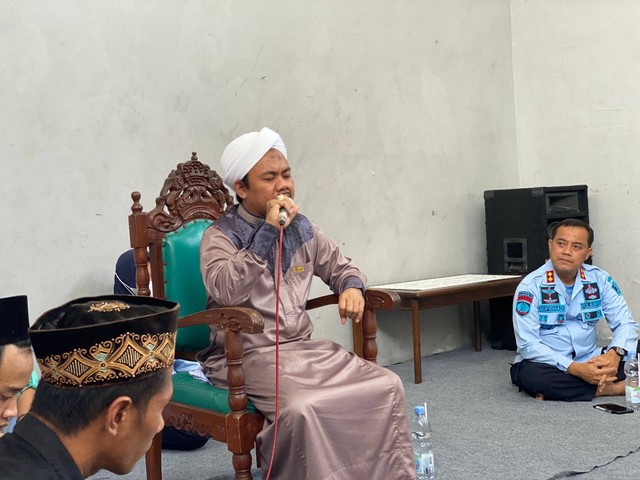 Dalam Rangka Safari Dakwah, Ustadz Abdurrahman Berikan Pencerahan ...