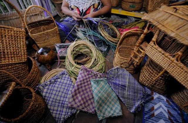 Wirausaha Kerajinan Inspirasi Artefak atau Budaya Lokal | kumparan.com