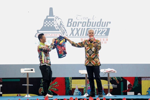 Gubernur Jawa Tengah Ganjar Pranowo saat konferensi pers Tour De Borobudur ke-22 di GOR Jatidiri, Kota Semarang, Rabu (28/9/2022). Foto: Dok. Istimewa
