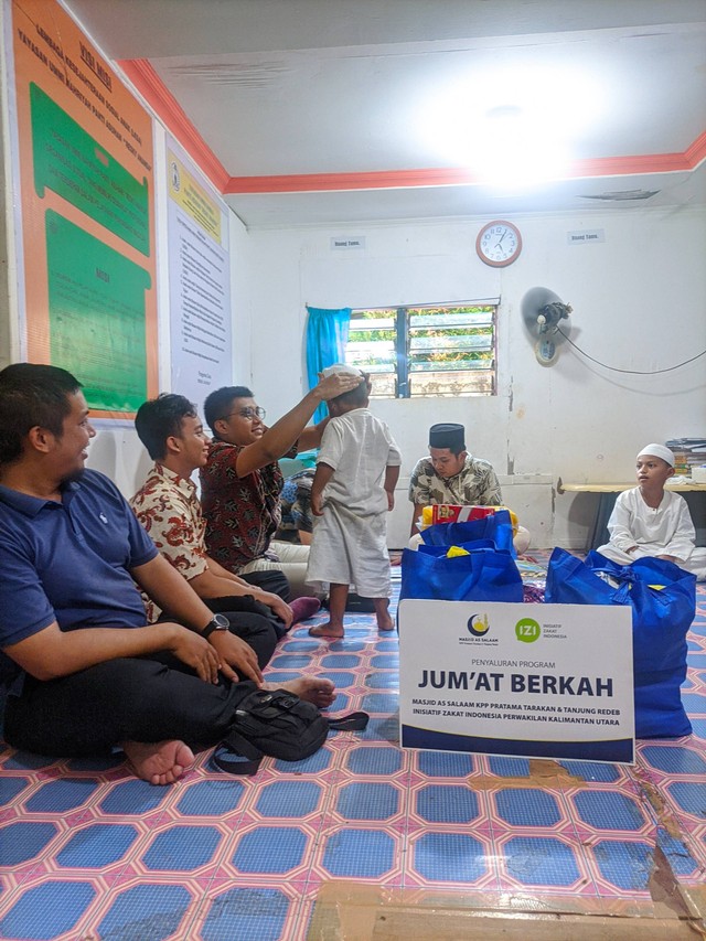 Bantuan Masjid As-Salaam KPP Pratama Tarakan & Tanjung Redeb bersama IZI Kaltara
