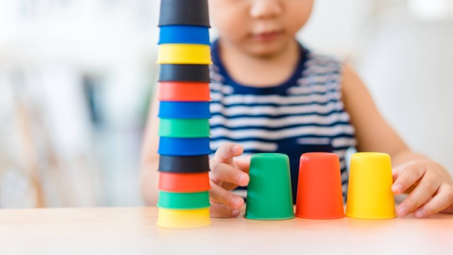 Ilustrasi Mainan untuk Melatih Fokus Anak. Foto: MIA Studio/Shutterstock