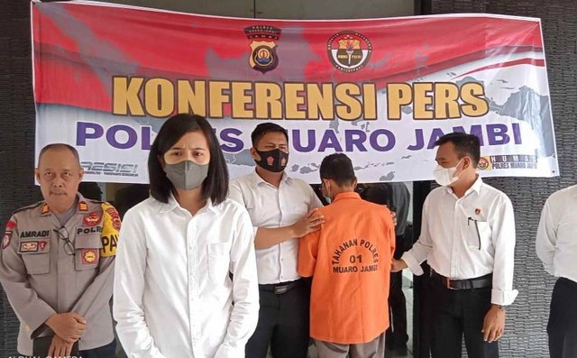 Polres Muaro Jambi mengungkapkan kasus pemerkosaan yang dilakukan pimpinan pondok pesantren. (Foto: Dok Polres Muaro Jambi)