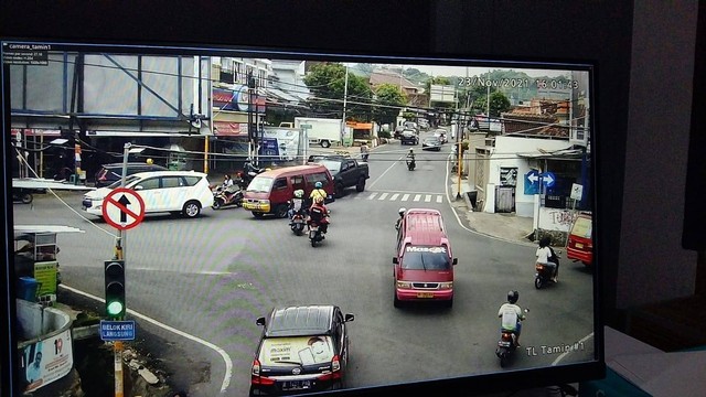Pelanggaran forbidden di TL Tamin Kota Bandar Lampung. | Foto: Bella Sardio/ Lampung Geh